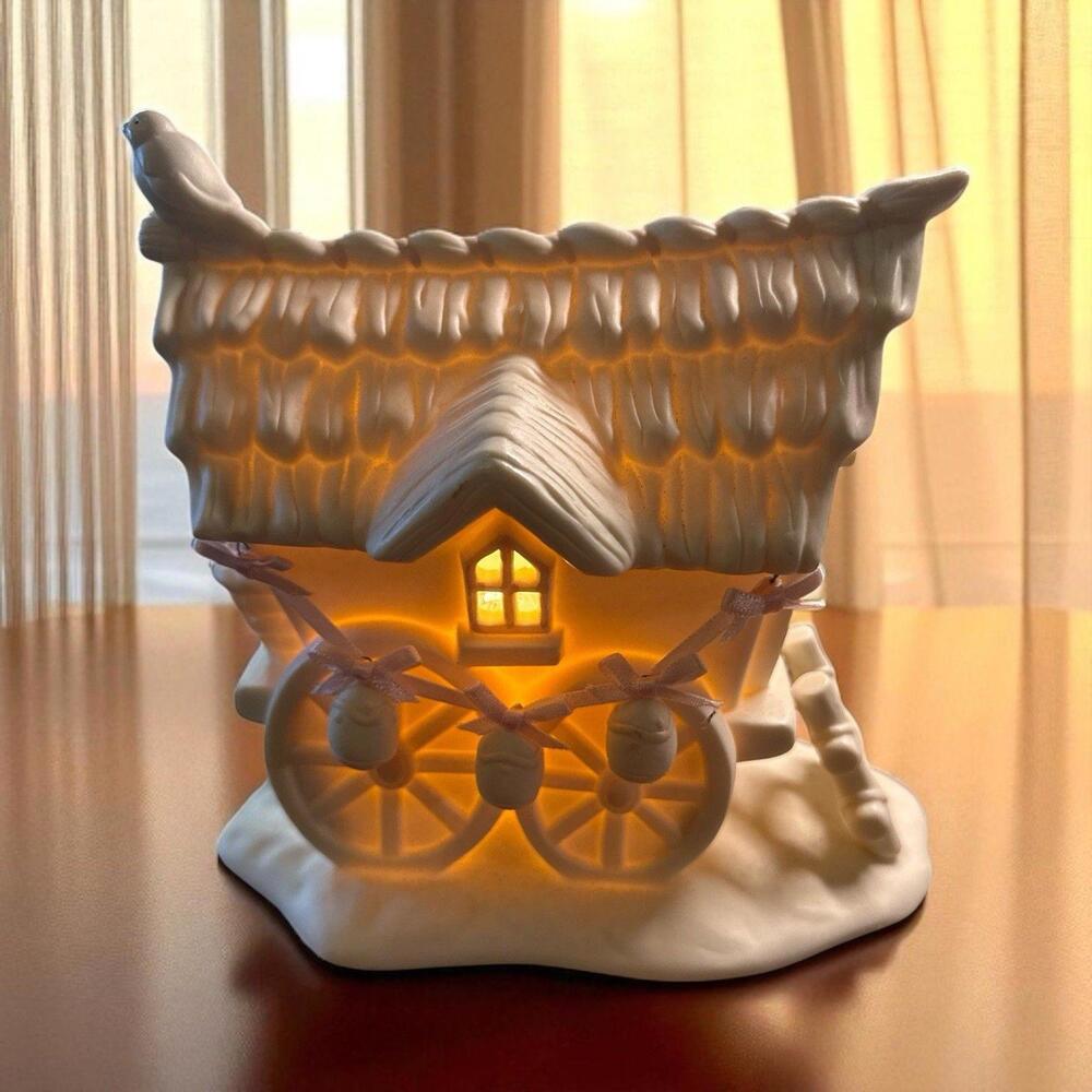 Dept 56 Snow Bunnies Woodland Wagon Lit House 2624-7